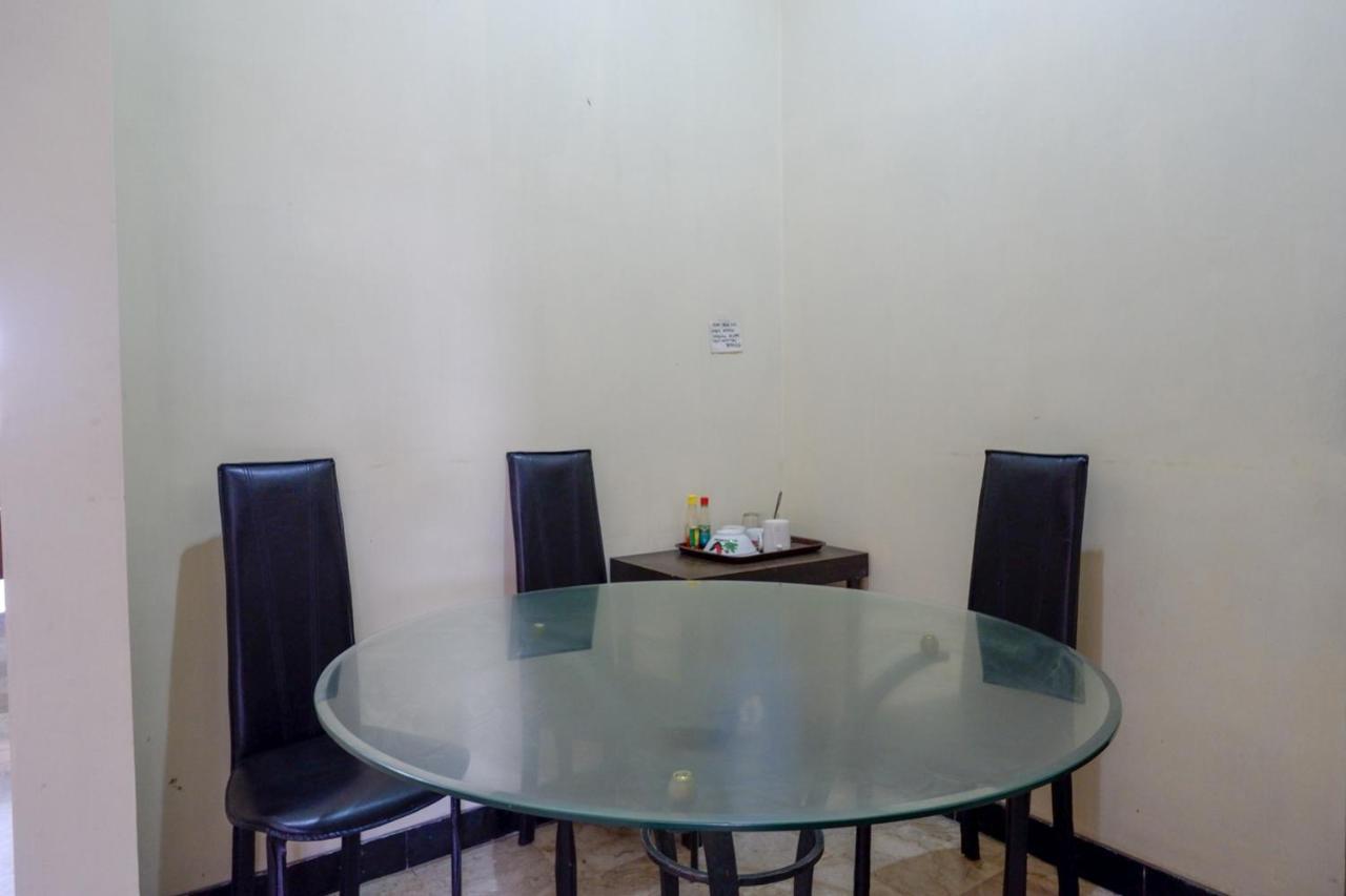 Hotel Koolkost Near Kawasan Simpang Lima Semarang Esterno foto