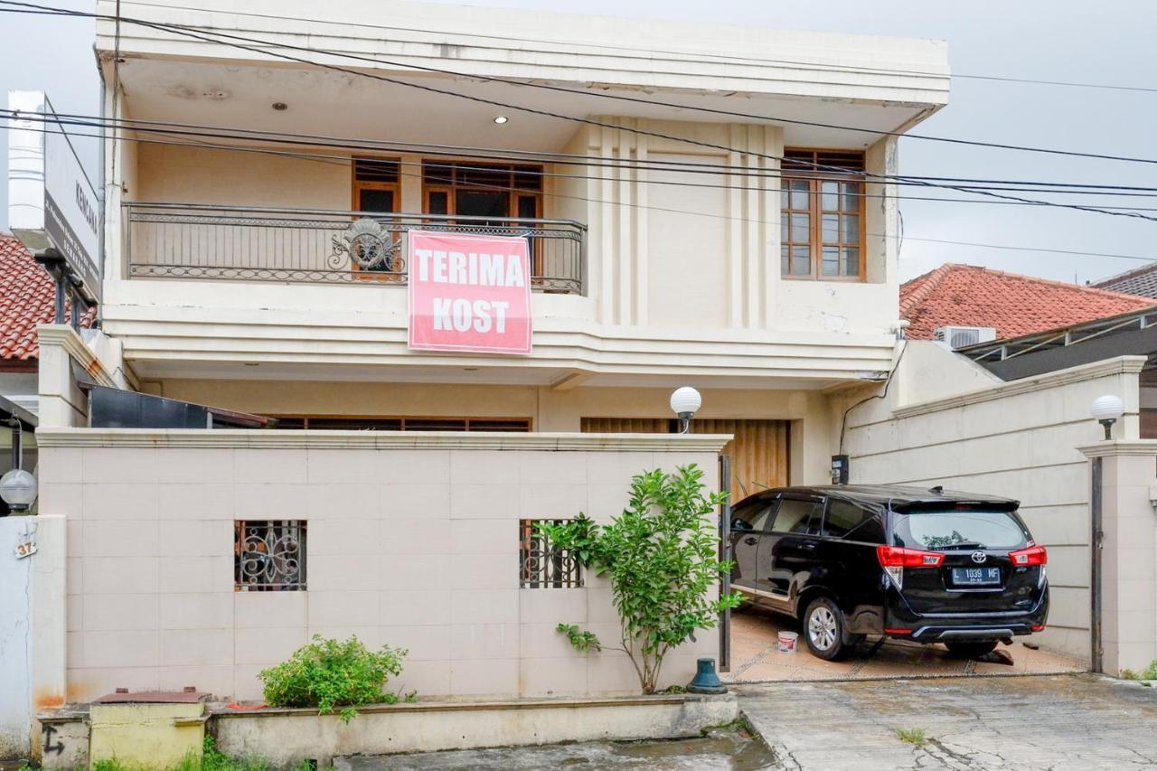 Hotel Koolkost Near Kawasan Simpang Lima Semarang Esterno foto