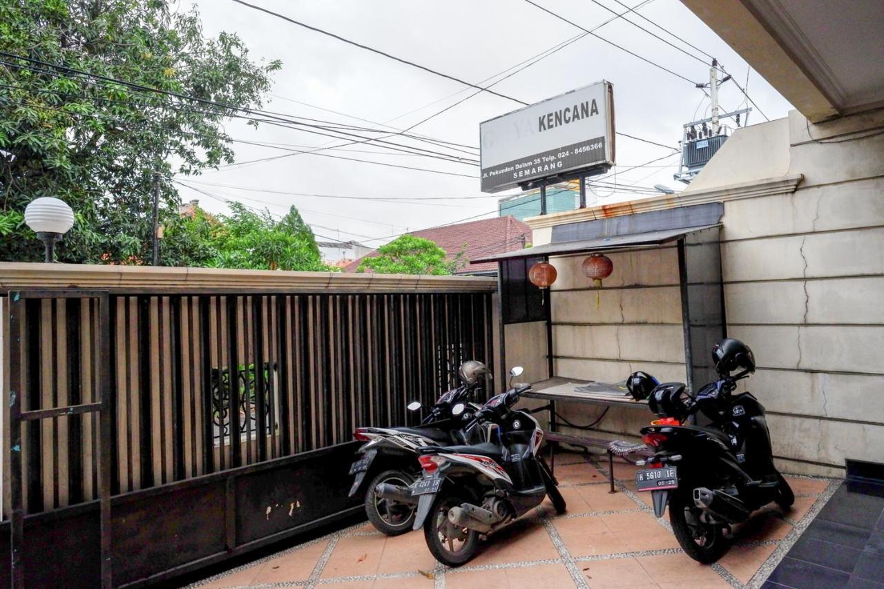 Hotel Koolkost Near Kawasan Simpang Lima Semarang Esterno foto